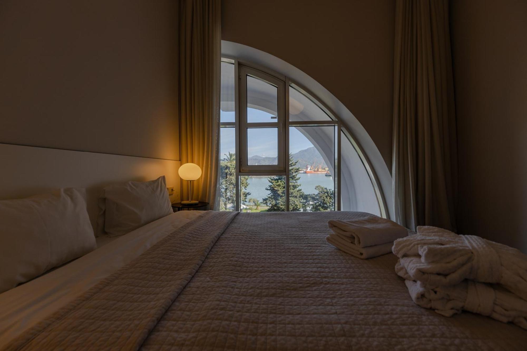 Le Port Boutique Apart Hotel Batumi Exterior foto