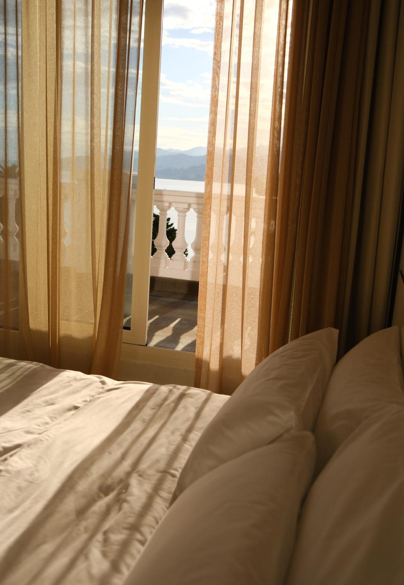 Le Port Boutique Apart Hotel Batumi Exterior foto